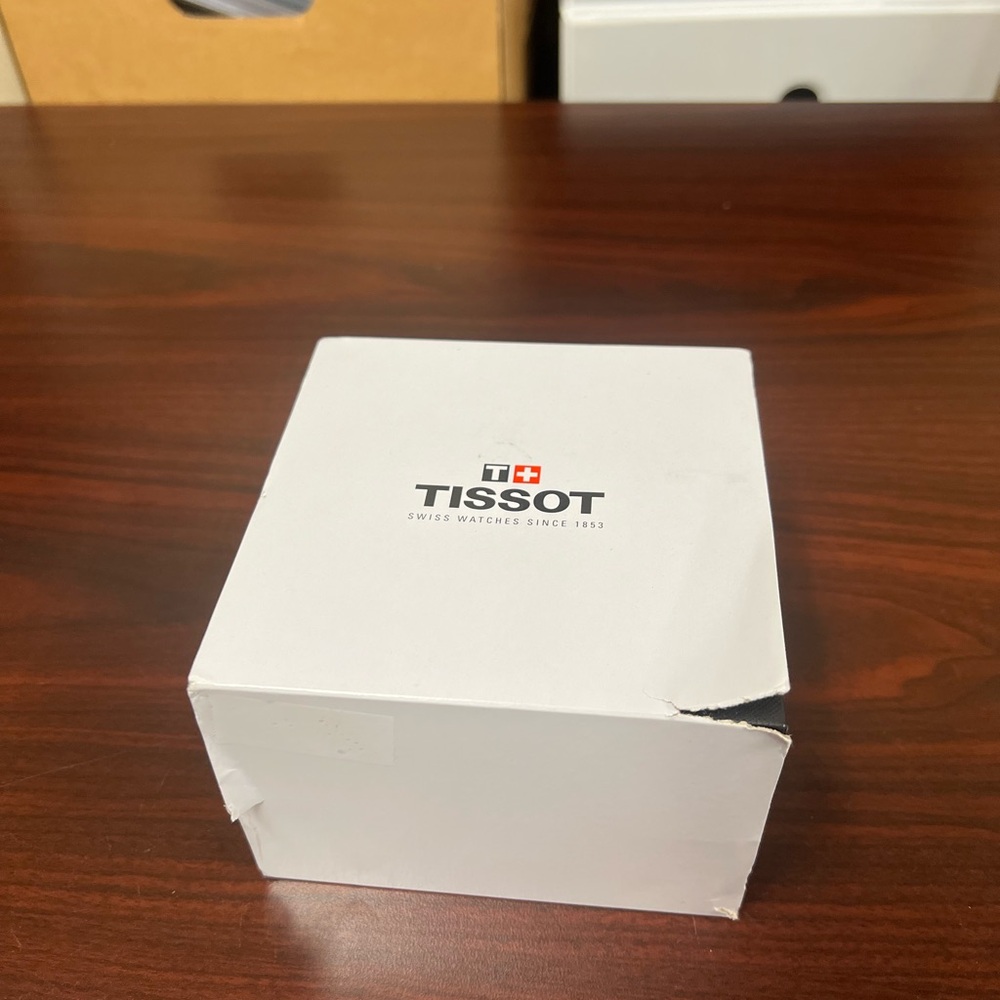 Tissot Le Locle 39mm watch